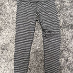 Beyond Yoga Black/Gray Stripe leggings